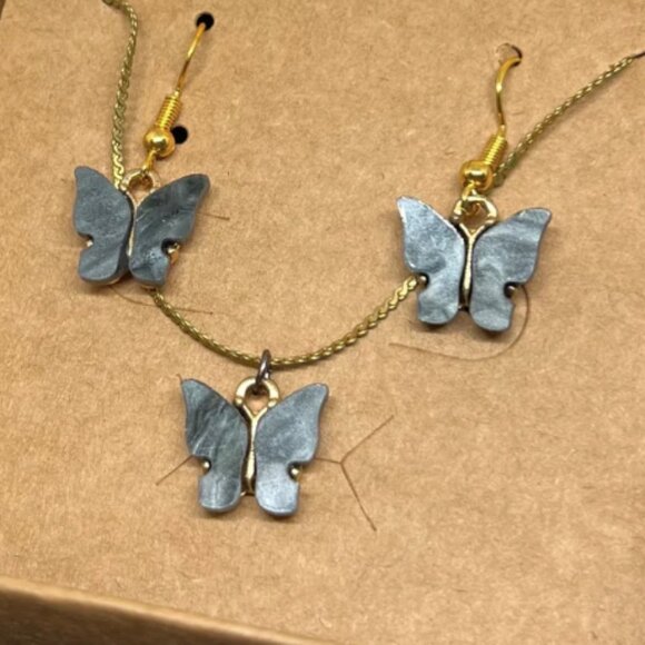 Black Butterfly Earring and Necklace Set - Picture 2 of 5